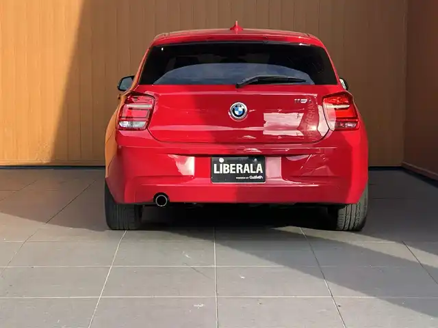 ＢＭＷ １１６ｉ 愛知県 2012(平24)年 7.6万km 赤Ｍ 純正ナビ/Bluetooth/CD/DVD/AUX/白革シート/シートヒーター/パワーシート/ETC/HIDヘッドライト/純正フロアマット/純正16インチアルミホイール/保証書/取扱説明書/スマートキー/スペアキー×1