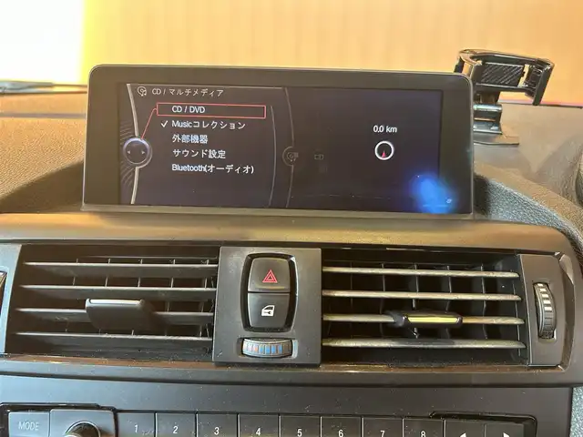 ＢＭＷ １１６ｉ 愛知県 2012(平24)年 7.6万km 赤Ｍ 純正ナビ/Bluetooth/CD/DVD/AUX/白革シート/シートヒーター/パワーシート/ETC/HIDヘッドライト/純正フロアマット/純正16インチアルミホイール/保証書/取扱説明書/スマートキー/スペアキー×1