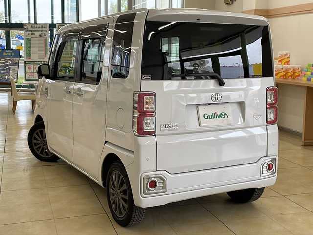 トヨタ ピクシスメガ Gターボ SAⅢ 道央・札幌 2021(令3)年 0.9万km シャイニングホワイトパール ・ワンオーナー/・4WD/・ターボ/・純正ナビ/ワンセグTV/CD/SD/BT/・バックカメラ/・ドライブレコーダー/・両側パワースライドドア/・スマートアシスト3/・衝突被害軽減ブレーキ/・前後誤発進抑制機能/・車線逸脱警報/・オートマチックハイビーム/・横滑り防止/・アイドリングストップ/・ETC/・運転席シートヒーター/・LEDヘッドライト/・LEDフォグ/・プッシュスタート/・スマートキー/・ドアバイザー/・電格ミラー/・夏タイヤ純正14インチAW積込