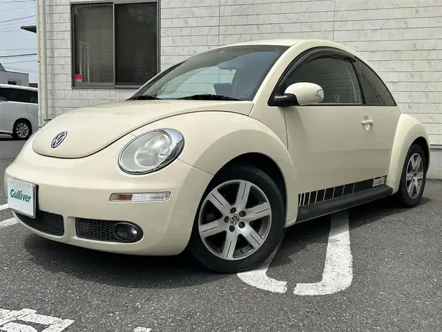 フォルクスワーゲン ニュー ビートル 埼玉県 2008(平20)年 10.6万km ハーベストムーンベージュ 横滑り防止装置 /MTモード付AT車 /シートリフタ― /社外前後ドライブレコーダー /社外ETC /　（CY-ET907KDW）/リモコンキー /スペアキー