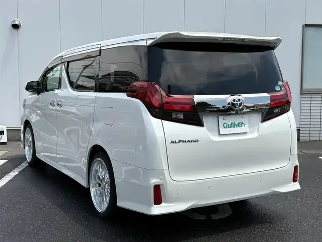 トヨタ アルファード S Aパッケージ タイプブラック 三重県 2017(平29)年 7.5万km ホワイトパールクリスタルシャイン 12.8インチフリップダウンモニター/9インチフローティングナビ(Bluetooth/CD/DVD/SD/地デジTV/USB/HDMI/AM/FM)/20インチアルミホイール(ロクサーニ)/バックカメラ/ドライブレコーダー/ETC/両側パワースライドドア/パワーバックドア/クルーズコントロール/クリアランスソナー/バックソナー/ブラック木目調/革巻きコンビステアリングホイール/クロコ柄合皮/ブラックウルトラスエードコンビシート/アクセサリーコンセント/助手席スーパーロングスライドシート/マニュアルオットマン/2列目リラックスキャプテンシート/折畳式サイドテーブル/LEDヘッドランプ/フロントフォグランプ