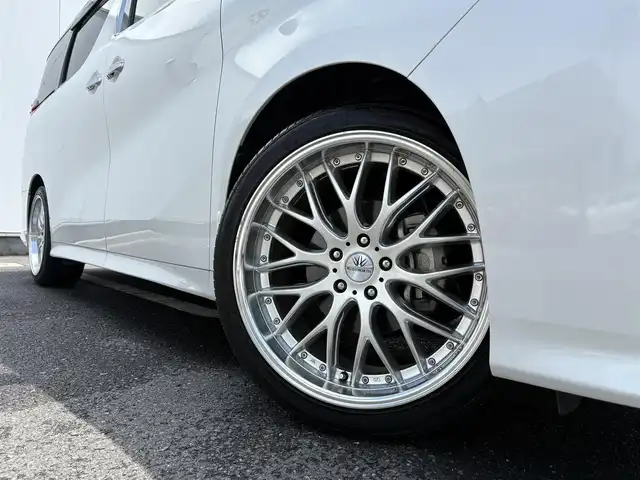 トヨタ アルファード S Aパッケージ タイプブラック 三重県 2017(平29)年 7.5万km ホワイトパールクリスタルシャイン 12.8インチフリップダウンモニター/9インチフローティングナビ(Bluetooth/CD/DVD/SD/地デジTV/USB/HDMI/AM/FM)/20インチアルミホイール(ロクサーニ)/バックカメラ/ドライブレコーダー/ETC/両側パワースライドドア/パワーバックドア/クルーズコントロール/クリアランスソナー/バックソナー/ブラック木目調/革巻きコンビステアリングホイール/クロコ柄合皮/ブラックウルトラスエードコンビシート/アクセサリーコンセント/助手席スーパーロングスライドシート/マニュアルオットマン/2列目リラックスキャプテンシート/折畳式サイドテーブル/LEDヘッドランプ/フロントフォグランプ