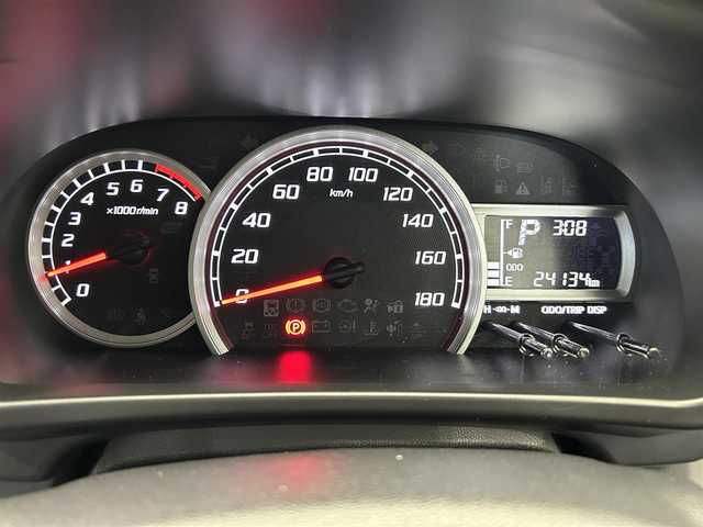 ダイハツ ブーン シルク SAⅢ 鹿児島県 2019(令1)年 2.5万km ブリリアントカッパークリスタルマイカ 禁煙車/純正オーディオ/スマートアシストIII/先行車発信お知らせ/誤発進抑制制御/ABS/横滑り防止装置/前後コーナーセンサー/レーンキープアシスト/盗難防止装置/オートライト/オートマチックハイビーム/衝突被害軽減システム/電動格納ミラー/プッシュスタート