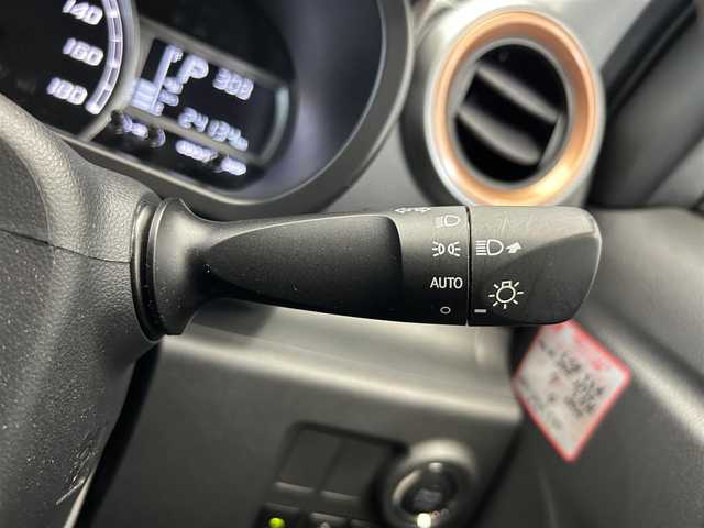 ダイハツ ブーン シルク SAⅢ 鹿児島県 2019(令1)年 2.5万km ブリリアントカッパークリスタルマイカ 禁煙車/純正オーディオ/スマートアシストIII/先行車発信お知らせ/誤発進抑制制御/ABS/横滑り防止装置/前後コーナーセンサー/レーンキープアシスト/盗難防止装置/オートライト/オートマチックハイビーム/衝突被害軽減システム/電動格納ミラー/プッシュスタート