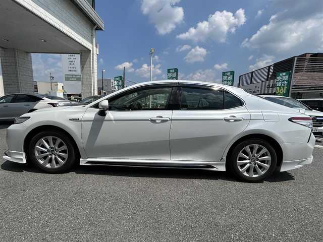 トヨタ カムリ WS 奈良県 2019(平31)年 4.4万km プラチナホワイトパールマイカ 1オーナー/TRDエアロ/純正メーカーナビ/BT/TV/CD/USB/SD//電動リアゲート/コーナーセンサー/レーンキープアシスト/横滑り防止装置/ドラレコ/ETC2.0/バックカメラ/パドルシフト/モード切替/TRDリニアスロットルシステム/MTモード付AT/エンジンスターター・スペアキー付/保証書・取説付