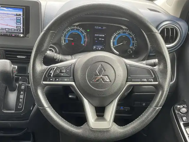 三菱 ｅＫクロス T 埼玉県 2019(平31)年 10.9万km ライトニングブルーマイカ/スターリングシルバーメタリック 社外ナビ/ブルートゥース/前後クリアランスソナー/スマートキー/プッシュスタート/純正アルミ/シートヒーター
