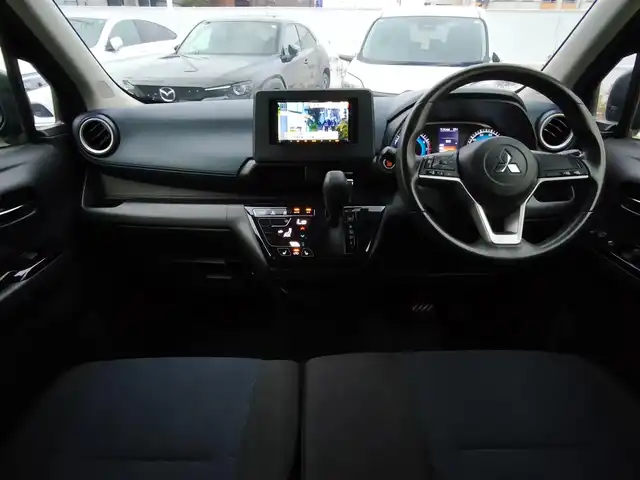 三菱 ｅＫクロス T 熊本県 2019(平31)年 10.9万km ライトニングブルーマイカ/スターリングシルバーメタリック 社外ナビ（MDV-Z702）/【フルセグTV/Bluetooth/CD/DVD】/衝突軽減ブレーキ/コーナーセンサー/車線逸脱警報/オートLEDライト/プッシュスタート/スマートキー/ウィンカーミラー/前席シートヒーター/革巻きステアリング/ステアリングスイッチ/純正１５インチAW/ETC/横滑り防止装置/ABS/社外フロアマット/保証書/取扱説明書/スペアキー