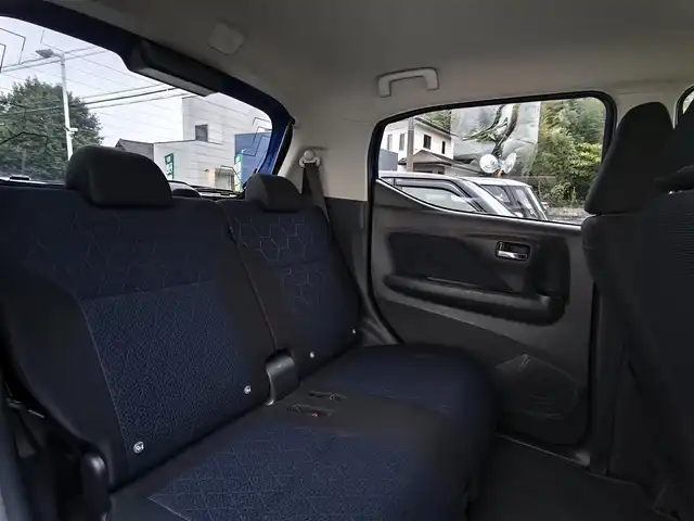 三菱 ｅＫクロス T 熊本県 2019(平31)年 10.9万km ライトニングブルーマイカ/スターリングシルバーメタリック 社外ナビ（MDV-Z702）/【フルセグTV/Bluetooth/CD/DVD】/衝突軽減ブレーキ/コーナーセンサー/車線逸脱警報/オートLEDライト/プッシュスタート/スマートキー/ウィンカーミラー/前席シートヒーター/革巻きステアリング/ステアリングスイッチ/純正１５インチAW/ETC/横滑り防止装置/ABS/社外フロアマット/保証書/取扱説明書/スペアキー
