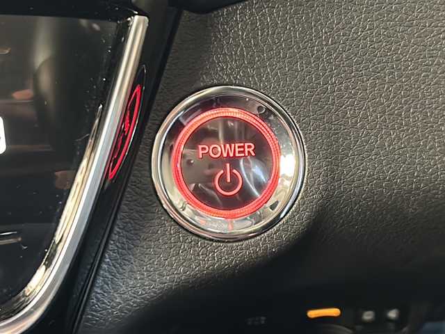 ホンダ ヴェゼル ハイブリッド Z ホンダセンシング 静岡県 2018(平30)年 4万km ミッドナイトブルービームM 純正ナビ/・CD/DVD/・Bluetooth/・フルセグTV/・FM/AM/・SD/ホンダセンシング/●衝突軽減ブレーキ〈CMBS〉/●誤発進抑制機能/●歩行者事故低減ステアリング/●路外逸脱抑制機能/●ACC〈アダプティブ・クルーズ・コントロール〉/●LKAS〈車線維持支援システム〉/●先行車発進お知らせ機能/●標識認識機能/主要装備/・バックカメラ/・運転席＋助手席シートヒーター/・運転席＋助手席パワーシート/・ビルトインＥＴＣ/・サイドカーテンエアバッグ/・クリアランスソナー/・デジタルインナーミラー/・オートライト/・左右独立温度調整オートエアコン