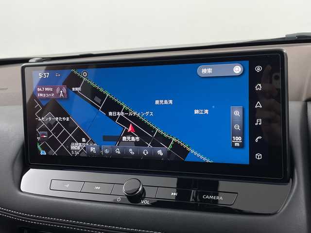 日産 エクストレイル G e－4ORCE 鹿児島県 2022(令4)年 1.4万km ブリリアントホワイトパール/スーパーブラック 2トーン 純正12.3インチディスプレイオーディオ/（AM/FM/フルセグ/Bluetooth/USB）/BOSEサウンド/パノラミックガラスルーフ/ビルトインETC2.0/アラウンドビューモニター/バックカメラ/踏み間違い防止アシスト/ブレーキアシスト/プリクラッシュブレーキアシスト/ヒルスタート（坂道発進）アシスト/前方衝突防止支援システム/後側方衝突防止支援システム/TCS（トラクションコントロールシステム）/VDC（ビークルダイナミクスコントロール）/レーンキープアシスト/車間自動制御システム/ASCD（オートスピードコントロール装置）/ABS（アンチロックブレーキシステム）/インテリジェントパーキングアシスト/サイドブラインドモニター/コーナー・バックセンサー（ソナー）/標識検知機能/運転席・助手席シートヒーター/電動格納ミラー/電子パーキング/ブレーキホールド/ステアリングスイッチ/ステアリングヒーター/オートライト/LEDヘッドライト/フロントフォグ/オートエアコン/プッシュスタート/スマートキー/純正フロアマット