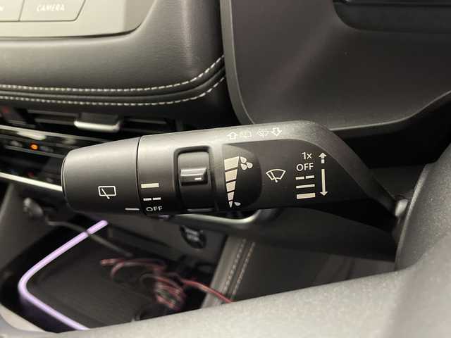 日産 エクストレイル G e－4ORCE 鹿児島県 2022(令4)年 1.4万km ブリリアントホワイトパール/スーパーブラック 2トーン 純正12.3インチディスプレイオーディオ/（AM/FM/フルセグ/Bluetooth/USB）/BOSEサウンド/パノラミックガラスルーフ/ビルトインETC2.0/アラウンドビューモニター/バックカメラ/踏み間違い防止アシスト/ブレーキアシスト/プリクラッシュブレーキアシスト/ヒルスタート（坂道発進）アシスト/前方衝突防止支援システム/後側方衝突防止支援システム/TCS（トラクションコントロールシステム）/VDC（ビークルダイナミクスコントロール）/レーンキープアシスト/車間自動制御システム/ASCD（オートスピードコントロール装置）/ABS（アンチロックブレーキシステム）/インテリジェントパーキングアシスト/サイドブラインドモニター/コーナー・バックセンサー（ソナー）/標識検知機能/運転席・助手席シートヒーター/電動格納ミラー/電子パーキング/ブレーキホールド/ステアリングスイッチ/ステアリングヒーター/オートライト/LEDヘッドライト/フロントフォグ/オートエアコン/プッシュスタート/スマートキー/純正フロアマット