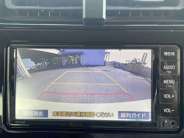 トヨタ プリウス S 兵庫県 2020(令2)年 3.1万km ホワイトパールクリスタルシャイン 保証書・取説・有/純正SDナビ・ワンセグ・BT・CD・DVD・FM・AM/バックカメラ/ETC/衝突被害軽減ブレーキ/車線逸脱防止支援システム/追尾機能付きクルーズコントロール/コーナーセンサー/パーキングブレーキサポート/オートハイビーム/プッシュスタート/スマートキー×2/純正フロアマット/純正ドアバイザー