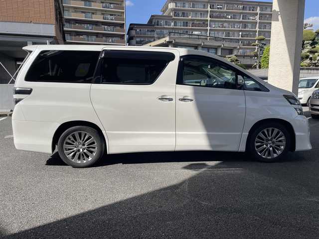 トヨタ ヴェルファイア 2．4Z ゴールデンアイズ 大阪府 2013(平25)年 11.5万km ホワイトパールクリスタルシャイン 純正HDDナビ/フルセグTV/DVD再生/Bluetoothオーディーオ/純正フリップダウンモニター/ツインムーンルーフ/両側パワースライドドア/パワーバックドア/クルコン/ビルトインETC/オートリトラミラー/純正HID