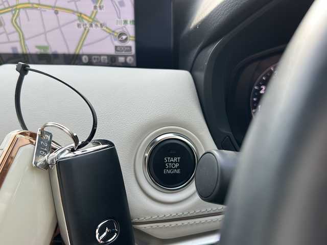 マツダ ＣＸ－６０ 25S エクスクルーシブモード 福島県 2023(令5)年 1.9万km ディープクリスタルブルーマイカ サンルーフ/レザーシート/純正メモリナビ＆フルセグＴＶ/（ＳＤ＆ＵＳＢ＆ＢＴ）/アラウンドビューカメラ/衝突軽減ブレーキ/レーダークルーズコントロール/レーンキープアシスト/ＥＴＣ/純正２０inアルミホイール/オートライト/ＬＥＤライト/オートハイビーム/ウィンカーミラー/電動格納ミラー/スマートキー/プッシュスタート/Ｗ＋サイドエアバッグ/横滑り防止装置/ＡＢＳ/ドアバイザー/純正フロアマット/新車保証書/取扱説明書