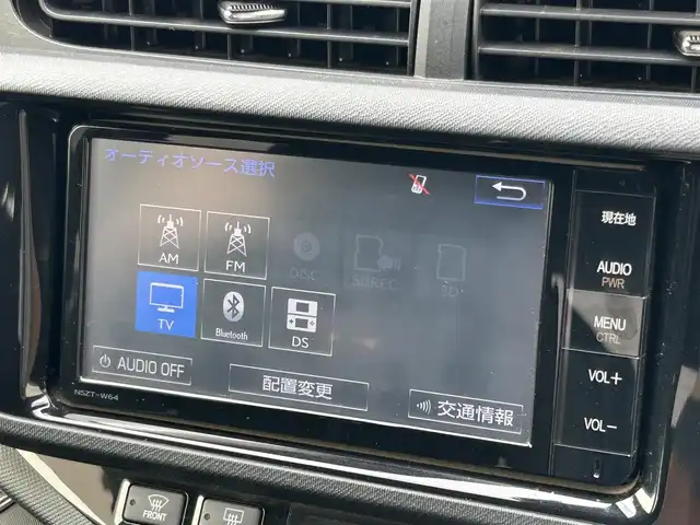 トヨタ アクア G G’s 群馬県 2016(平28)年 7.1万km ライムホワイトパールクリスタルシャイン スマートエントリーパッケージ/純正SDナビ/CD・DVD・SD・USB/Bluetooth・フルセグTV/TVキット/Ｇ＇Ｓホイール/Ｇ＇Ｓエアロ/G’Sフロアマット/クルーズコントロール/レーンキープアシスト/オートライト/オートマチックハイビーム/横滑り防止装置/アイドリングストップ/LEDヘッドライト/LEDフォグ/プッシュスタート/スペアキー