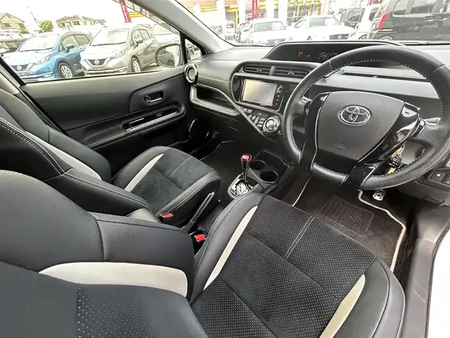 トヨタ アクア G G’s 群馬県 2016(平28)年 7.1万km ライムホワイトパールクリスタルシャイン スマートエントリーパッケージ/純正SDナビ/CD・DVD・SD・USB/Bluetooth・フルセグTV/TVキット/Ｇ＇Ｓホイール/Ｇ＇Ｓエアロ/G’Sフロアマット/クルーズコントロール/レーンキープアシスト/オートライト/オートマチックハイビーム/横滑り防止装置/アイドリングストップ/LEDヘッドライト/LEDフォグ/プッシュスタート/スペアキー