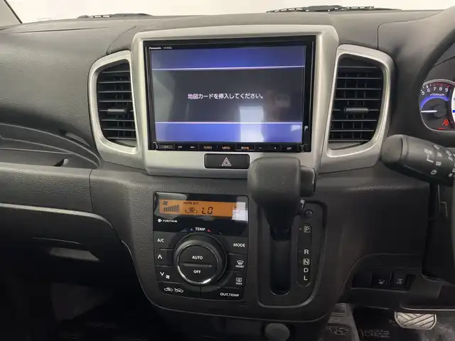 スズキ スペーシア X 鹿児島県 2017(平29)年 6.6万km フェニックスレッドパール 純正8型ナビ/(BT/CD/DVD/SD)/フルセグTV/両側パワースライドドア/D席シートヒーター/純正ドアバイザー/純正フロアマット/電格ミラー/後席サイドサンシェード/ステアリングリモコン/シートリフター/ビルトインＥＴＣ/ヘッドライトレベライザー