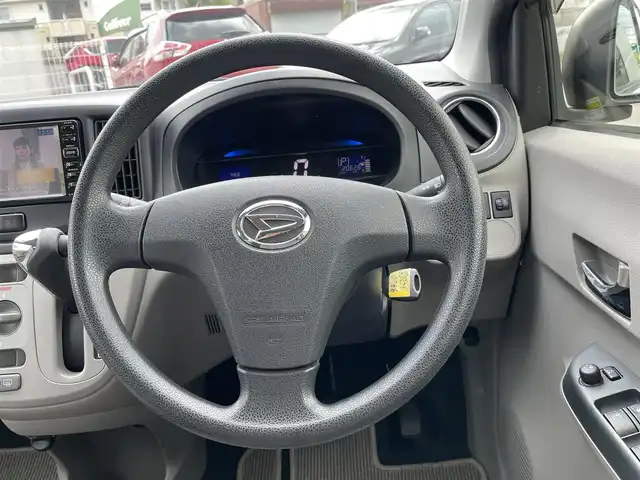 ダイハツ ミラ イース Xf SA 長野県 2014(平26)年 2.1万km パールホワイトⅢ 純正ナビ（FM/AM、CD）/バックカメラ/ワンセグテレビ/横滑り防止装置/盗難防止装置/ダブルエアバック/衝突軽減システム/ハロゲンヘッドライト/ABS/純正サマータイヤ積み込み/社外１４AW/保証書、取扱説明書、記録簿/ワンオーナー/リモコンキー
