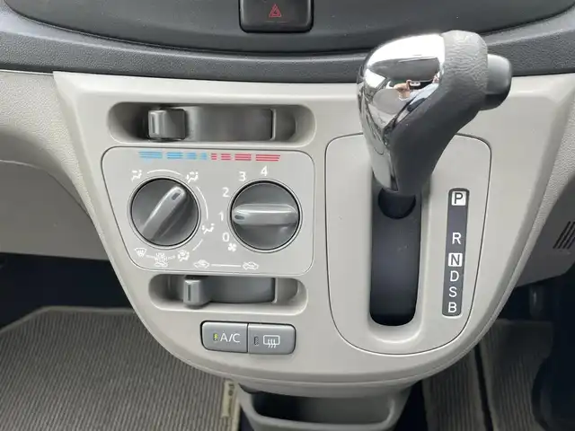 ダイハツ ミラ イース Xf SA 長野県 2014(平26)年 2.1万km パールホワイトⅢ 純正ナビ（FM/AM、CD）/バックカメラ/ワンセグテレビ/横滑り防止装置/盗難防止装置/ダブルエアバック/衝突軽減システム/ハロゲンヘッドライト/ABS/純正サマータイヤ積み込み/社外１４AW/保証書、取扱説明書、記録簿/ワンオーナー/リモコンキー