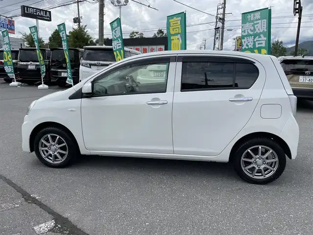 ダイハツ ミラ イース Xf SA 長野県 2014(平26)年 2.1万km パールホワイトⅢ 純正ナビ（FM/AM、CD）/バックカメラ/ワンセグテレビ/横滑り防止装置/盗難防止装置/ダブルエアバック/衝突軽減システム/ハロゲンヘッドライト/ABS/純正サマータイヤ積み込み/社外１４AW/保証書、取扱説明書、記録簿/ワンオーナー/リモコンキー