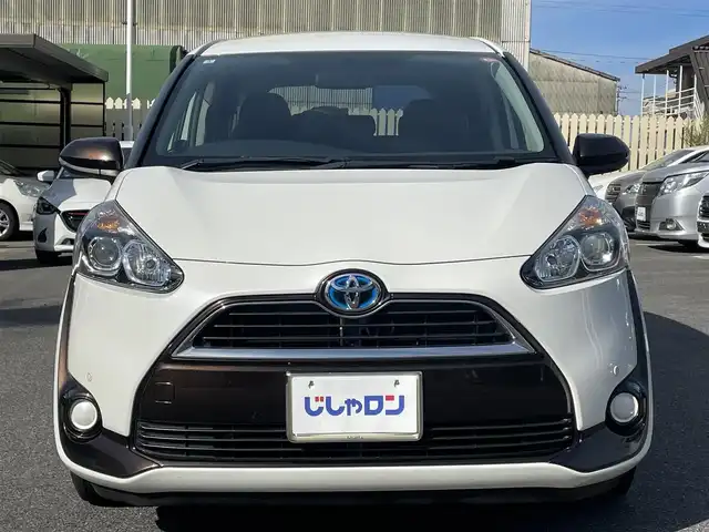 トヨタ シエンタ ハイブリッド G 愛知県 2016(平28)年 14万km ホワイトパールクリスタルシャイン (株)IDOMが運営する【じしゃロン名古屋鳴海店】の自社ローン専用車両になりますこちらは現金またはオートローンご利用時の価格です。自社ローンご希望の方は別途その旨お申付け下さい/純正ナビ/ワンセグTV/CD/DVD/BT/プッシュスタート/オートライト/両側パワースライドドア/ステアリングスイッチ/横滑り防止/純正フロアマット/7人乗り可能