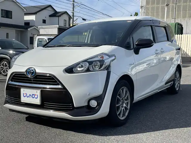 トヨタ シエンタ ハイブリッド G 愛知県 2016(平28)年 14万km ホワイトパールクリスタルシャイン (株)IDOMが運営する【じしゃロン名古屋鳴海店】の自社ローン専用車両になりますこちらは現金またはオートローンご利用時の価格です。自社ローンご希望の方は別途その旨お申付け下さい/純正ナビ/ワンセグTV/CD/DVD/BT/プッシュスタート/オートライト/両側パワースライドドア/ステアリングスイッチ/横滑り防止/純正フロアマット/7人乗り可能