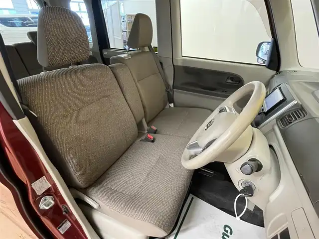 ダイハツ タント L SA Ⅲ 群馬県 2017(平29)年 5.5万km ファイアークォーツレッドM スマートアシスト/・衝突軽減ブレーキ/・オートライト/・横滑り防止/・リアコーナーセンサー/社外７インチナビ/・AM/FM/SD/・ワンセグTVCD/DVD/バックカメラ/純正フロアマット/純正ドアバイザー/リモコンキー