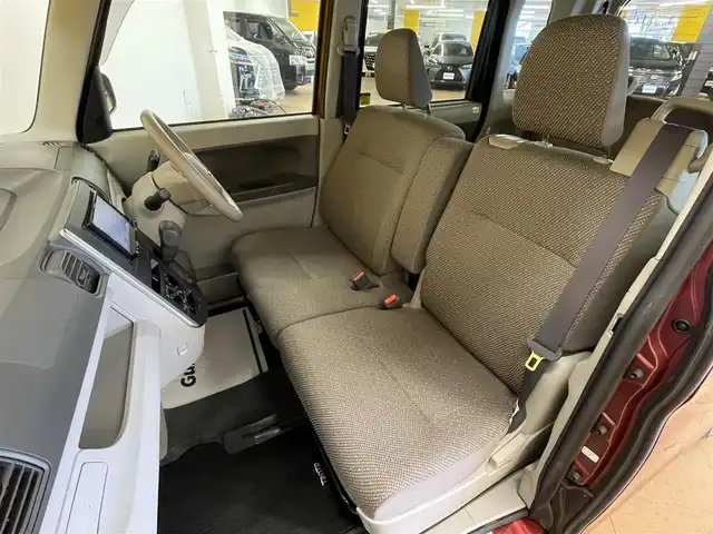 ダイハツ タント L SA Ⅲ 群馬県 2017(平29)年 5.5万km ファイアークォーツレッドM スマートアシスト/・衝突軽減ブレーキ/・オートライト/・横滑り防止/・リアコーナーセンサー/社外７インチナビ/・AM/FM/SD/・ワンセグTVCD/DVD/バックカメラ/純正フロアマット/純正ドアバイザー/リモコンキー