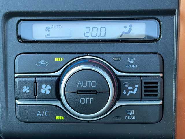 ダイハツ タフト 栃木県 2020(令2)年 2.8万km フォレストカーキメタリック 純正ナビ/品番:NMZK-W70D/Bluetooth/TV/CD/DVD/ipod/バックカメラ/ドライブレコーダー/衝突被害軽減ブレーキ/横滑り防止/盗難防止装置/アイドリングストップ/コーナーセンサー/前席シートヒーター/電動パーキングブレーキ/ブレーキホールド/スカイルーフトップ/ルーフレール/LEDヘッドライト/フォグランプ/オートライト/オートエアコン/プッシュスタート/スマートキー×2/カラーコード G63/フォレストカーキメタリック