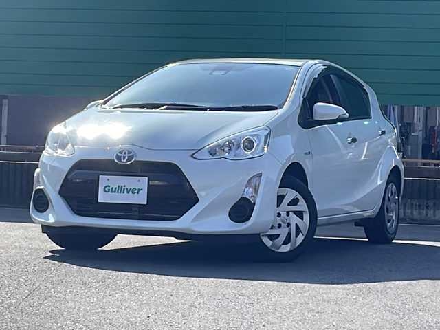 トヨタ アクア S スタイルブラック 茨城県 2016(平28)年 6.5万km ライムホワイトパールクリスタルシャイン 純正SDナビ/Bluetooth搭載/AAC/バックカメラ/オートライト/オートマチックハイビーム/純正フロアマット/アイドリングストップ/スマートキー/ETC/横滑り防止装置/レーンキープアシスト/衝突被害軽減システム