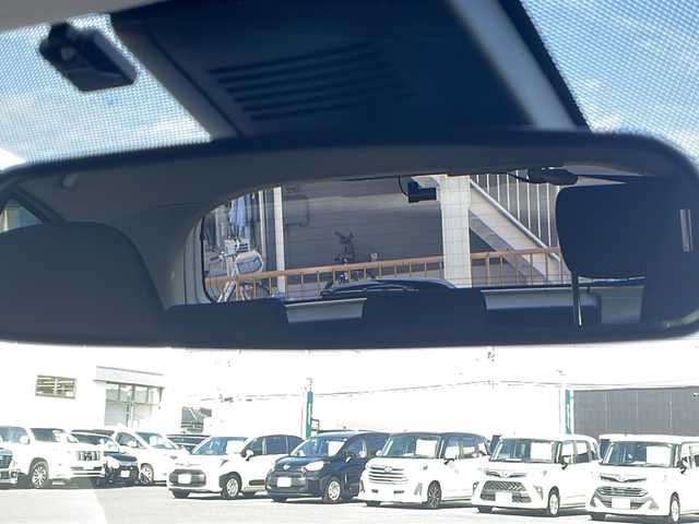 トヨタ アクア S スタイルブラック 茨城県 2016(平28)年 6.5万km ライムホワイトパールクリスタルシャイン 純正SDナビ/Bluetooth搭載/AAC/バックカメラ/オートライト/オートマチックハイビーム/純正フロアマット/アイドリングストップ/スマートキー/ETC/横滑り防止装置/レーンキープアシスト/衝突被害軽減システム