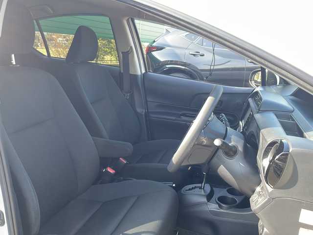 トヨタ アクア S スタイルブラック 茨城県 2016(平28)年 6.5万km ライムホワイトパールクリスタルシャイン 純正SDナビ/Bluetooth搭載/AAC/バックカメラ/オートライト/オートマチックハイビーム/純正フロアマット/アイドリングストップ/スマートキー/ETC/横滑り防止装置/レーンキープアシスト/衝突被害軽減システム