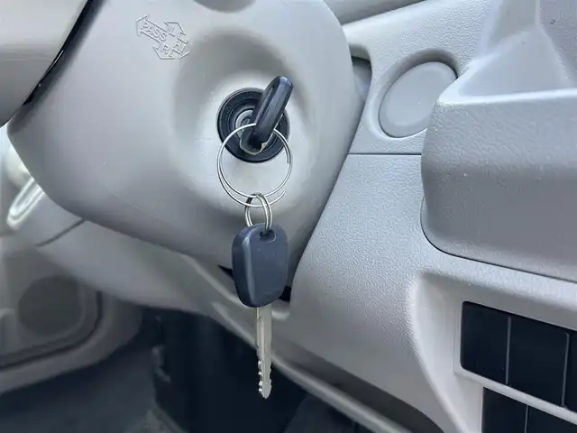 スズキ ワゴンＲ HYBRID FX 滋賀県 2018(平30)年 4.2万km ブルーイッシュブラックパール3 6.8インチディスプレイオーディオ/(FM/AM/CD/DVD/Bluetooth)/運転席シートヒーター/電動格納ミラー/アイドリングストップ/ハロゲンライト/ヘッドライトレベリング/フルオートエアコン/リモコンキー/スペアキー/パワーウィンドウ/パワーステアリング/シガーソケット