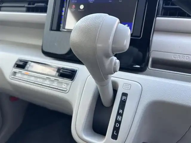 スズキ ワゴンＲ HYBRID FX 滋賀県 2018(平30)年 4.2万km ブルーイッシュブラックパール3 6.8インチディスプレイオーディオ/(FM/AM/CD/DVD/Bluetooth)/運転席シートヒーター/電動格納ミラー/アイドリングストップ/ハロゲンライト/ヘッドライトレベリング/フルオートエアコン/リモコンキー/スペアキー/パワーウィンドウ/パワーステアリング/シガーソケット