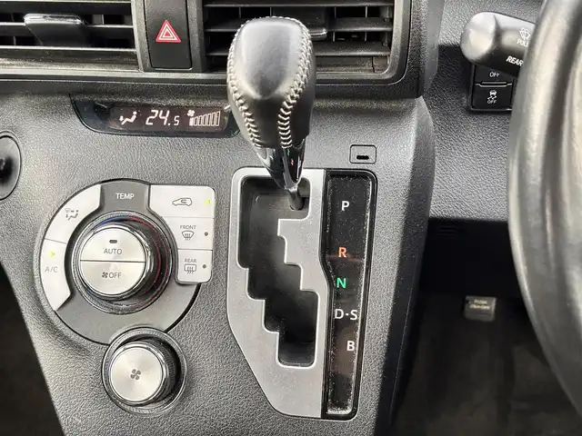 トヨタ シエンタ G クエロ 宮城県 2019(令1)年 6.4万km ホワイトパールクリスタルシャイン シートヒーター/ステアリングヒーター/＝＝＝/セーフティセンス/・プリクラッシュセーフティ/・レーンディパーチャーアラート/・オートマチックハイビーム/先行車発進告知機能/インテリジェントクリアランスソナー/社外8インチナビ（AVIC-CL902）/・CD/DVD/・Bluetooth/・フルセグTV/バックカメラ/ETC/両側パワースライドドア/ハーフレザーシート/革巻きステアリング/LEDヘッドランプ/フォグランプ/オートライト/スマートキー＆プッシュスタート/電動格納ミラー/Wエアバッグ