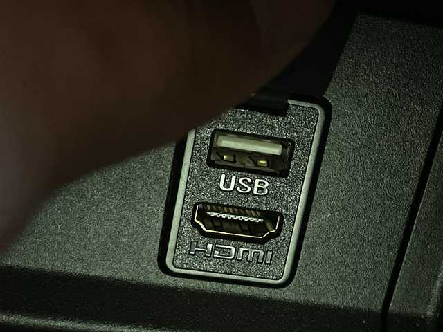 トヨタ アルファード S Cパッケージ 愛媛県 2017(平29)年 5.5万km ブラック ツインムーンルーフ￥118800/＿＿__________________/ＡＬＰＩＮＥ１１型ナビ/フルセグTV　Bluetooth DVD再生可　HDMI/ＡＬＰＩＮＥ１２型後席モニター/バックカメラ/ＥＴＣ２．０/ハーフレザーシート/シートポジションメモリー/パワーシート/両側電動パワースライドドア