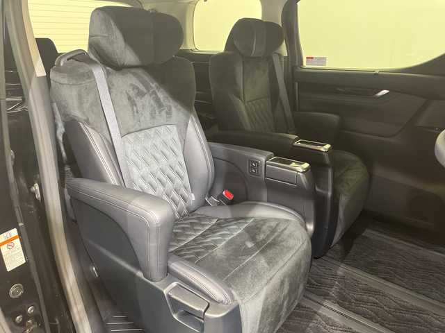 トヨタ アルファード S Cパッケージ 愛媛県 2017(平29)年 5.5万km ブラック ツインムーンルーフ￥118800/＿＿__________________/ＡＬＰＩＮＥ１１型ナビ/フルセグTV　Bluetooth DVD再生可　HDMI/ＡＬＰＩＮＥ１２型後席モニター/バックカメラ/ＥＴＣ２．０/ハーフレザーシート/シートポジションメモリー/パワーシート/両側電動パワースライドドア