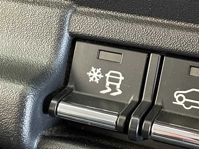 スズキ ハスラー HYBRID X 岩手県 2020(令2)年 1.9万km バーミリオンオレンジ/ガンメタリック2トーン ワンオーナー/４WD/スズキセーフティサポート/デュアルカメラブレーキサポート/車線逸脱警報/誤発進抑制機能/標識認識機能/後退時ブレーキアシスト/ハイビームアシスト/リヤパーキングセンサー/ヒルディセントコントロール/グリップコントロール/スノーモード/横滑り防止装置/アイドリングストップ/KENWOODナビ/（CD/DVD/フルセグ/SD/Bluetooth）/ステアリングスイッチ/バックカメラ/ドライブレコーダー/LEDヘッドライト/LEDフォグランプ/純正15インチアルミホイール