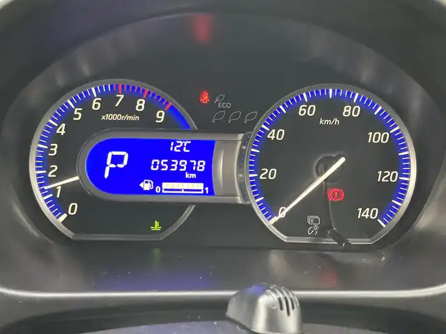 トヨタ ライズ Z 福岡県 2021(令3)年 5.7万km ブラックマイカメタリック/シャイニングホワイトパール クルーズコントロール/レーンキープアシスト/衝突軽減ブレーキ/前後コーナーセンサー/Bluetoothオーディオ/バックカメラ/フルセグTV/AppleCarPlay　AndoroidAuto/運転席・助手席シートヒーター/純正アルミホイール/純正フロアマット/スマートキー/プッシュスタートボタン