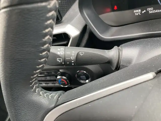 トヨタ ライズ Z 福岡県 2021(令3)年 5.7万km ブラックマイカメタリック/シャイニングホワイトパール クルーズコントロール/レーンキープアシスト/衝突軽減ブレーキ/前後コーナーセンサー/Bluetoothオーディオ/バックカメラ/フルセグTV/AppleCarPlay　AndoroidAuto/運転席・助手席シートヒーター/純正アルミホイール/純正フロアマット/スマートキー/プッシュスタートボタン