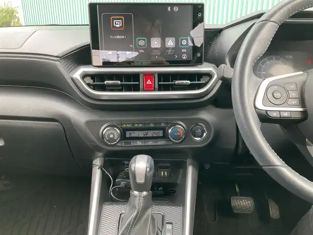 トヨタ ライズ Z 福岡県 2021(令3)年 5.7万km ブラックマイカメタリック/シャイニングホワイトパール クルーズコントロール/レーンキープアシスト/衝突軽減ブレーキ/前後コーナーセンサー/Bluetoothオーディオ/バックカメラ/フルセグTV/AppleCarPlay　AndoroidAuto/運転席・助手席シートヒーター/純正アルミホイール/純正フロアマット/スマートキー/プッシュスタートボタン