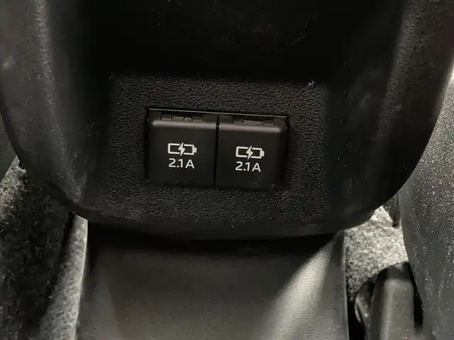 トヨタ ライズ Z 福岡県 2021(令3)年 5.7万km ブラックマイカメタリック/シャイニングホワイトパール クルーズコントロール/レーンキープアシスト/衝突軽減ブレーキ/前後コーナーセンサー/Bluetoothオーディオ/バックカメラ/フルセグTV/AppleCarPlay　AndoroidAuto/運転席・助手席シートヒーター/純正アルミホイール/純正フロアマット/スマートキー/プッシュスタートボタン