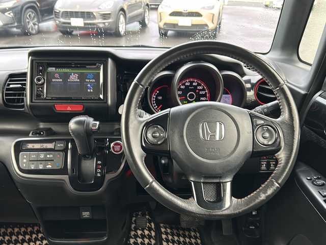 ホンダ Ｎ ＢＯＸ ターボ SSパッケージ 茨城県 2015(平27)年 8万km プレミアムダイナミックブルーパール 社外SDナビ　BT/CD/DVD/ワンセグ/バックカメラ/両側パワースライドドア/クルコン/パドルシフト/HIDオートライト/前後ドライブレコーダー/純正15インチアルミホイール/スマートキー/ETC
