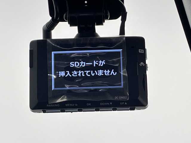 トヨタ ルーミー カスタムG 栃木県 2022(令4)年 1.9万km パールホワイトⅢ メモリーナビ/（CD/DVD/フルセグTV/Bluetooth/USB/HDMI）/バックカメラ/全方位カメラ/スマートアシスト/コーナーセンサー/ビルトインETC/前後ドライブレコーダー/両側パワースライドドア/禁煙車/オートライト/LEDヘッドライト/横滑り防止装置/フォグランプ/スマートキー/プッシュスタート/アイドリングストップ/ステアリングスイッチ/電動格納ミラー/純正アルミホイール