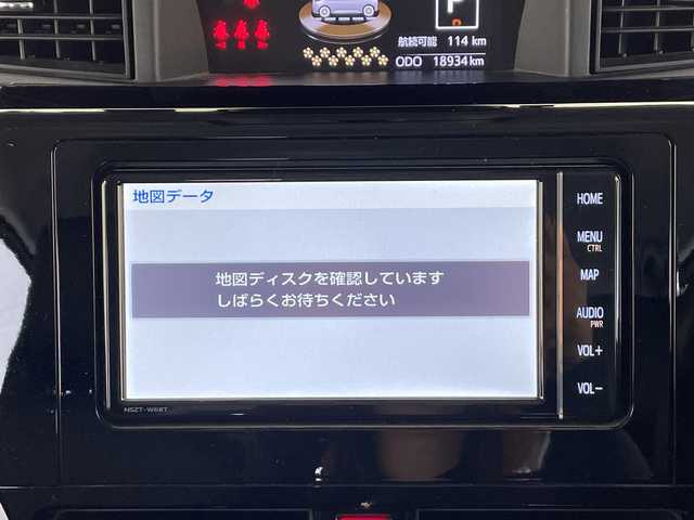 トヨタ ルーミー カスタムG 栃木県 2022(令4)年 1.9万km パールホワイトⅢ メモリーナビ/（CD/DVD/フルセグTV/Bluetooth/USB/HDMI）/バックカメラ/全方位カメラ/スマートアシスト/コーナーセンサー/ビルトインETC/前後ドライブレコーダー/両側パワースライドドア/禁煙車/オートライト/LEDヘッドライト/横滑り防止装置/フォグランプ/スマートキー/プッシュスタート/アイドリングストップ/ステアリングスイッチ/電動格納ミラー/純正アルミホイール