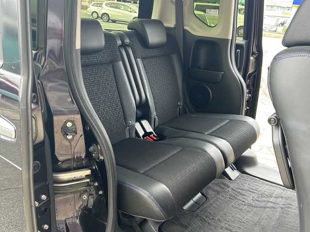 ホンダ Ｎ ＢＯＸ カスタムGターボSSブラッククタイル 静岡県 2016(平28)年 6.4万km プレミアムベルベットパープル・パール 純正ナビ（CD DVD FM AM フルセグTV iPod SD USB VTR AUX Bluetooth）/バックカメラ/クルーズコントロール/両側パワースライドドア/パドルシフト/ヒーテッドドアミラー/シートヒーターD＋N席/チップアップシート/シティブレーキ/ETC/LEDヘッドライト/フォグランプ/W＋サイドエアバッグ/カーテンエアバッグ/純正アルミホイール/純正フロアマット/アイドリングストップ/プッシュスタート/スマートキー/スペアキー×１