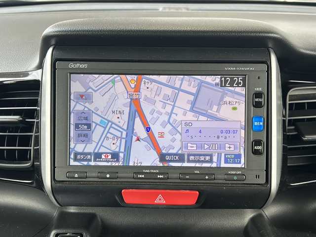 ホンダ Ｎ ＢＯＸ カスタムGターボSSブラッククタイル 静岡県 2016(平28)年 6.4万km プレミアムベルベットパープル・パール 純正ナビ（CD DVD FM AM フルセグTV iPod SD USB VTR AUX Bluetooth）/バックカメラ/クルーズコントロール/両側パワースライドドア/パドルシフト/ヒーテッドドアミラー/シートヒーターD＋N席/チップアップシート/シティブレーキ/ETC/LEDヘッドライト/フォグランプ/W＋サイドエアバッグ/カーテンエアバッグ/純正アルミホイール/純正フロアマット/アイドリングストップ/プッシュスタート/スマートキー/スペアキー×１