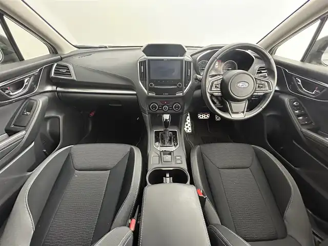 スバル インプレッサ スポーツ 2．0i－S アイサイト 道央・札幌 2018(平30)年 5.5万km アイスシルバーメタリック ・４WD/・寒冷地仕様/・純正SDナビ/・ＣＤ／ＤＶＤ／Bluetooth／フルセグ/・バックカメラ/・純正ドライブレコーダー/・ETC/・アイサイト/・アダプティブクルーズコントロール/・プリクラッシュセーフティ/・レーンキープアシスト/・横滑り防止装置/・電動パーキングブレーキ/・パドルシフト/・USB入力端子/・LEDヘッドライト/・スマートキー/・プッシュスタート/・取扱説明書