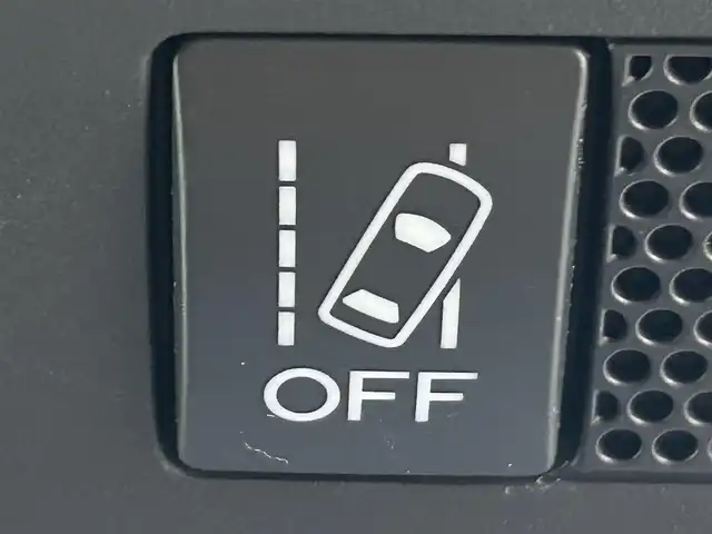 スバル インプレッサ スポーツ 2．0i－S アイサイト 道央・札幌 2018(平30)年 5.5万km アイスシルバーメタリック ・４WD/・寒冷地仕様/・純正SDナビ/・ＣＤ／ＤＶＤ／Bluetooth／フルセグ/・バックカメラ/・純正ドライブレコーダー/・ETC/・アイサイト/・アダプティブクルーズコントロール/・プリクラッシュセーフティ/・レーンキープアシスト/・横滑り防止装置/・電動パーキングブレーキ/・パドルシフト/・USB入力端子/・LEDヘッドライト/・スマートキー/・プッシュスタート/・取扱説明書