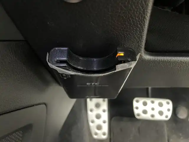 スバル フォレスター 2．0XT アイサイト 鹿児島県 2014(平26)年 9.9万km クリスタルブラックシリカ 禁煙車/純正7インチナビ(CN-R300WD)/　・Bluetooth/　・CD/DVD/　・AM/FM/　・USB/　・iPod/　・フルセグTV/アイサイト/　・クルーズコントロール/　・レーンキープアシスト/　・オートマチックハイビーム/X-MODE/ETC/バックカメラ/前席パワーシート/前席シートヒーター/オートワイパー/電動格納ミラー/純正アルミホイール/純正フロアマット